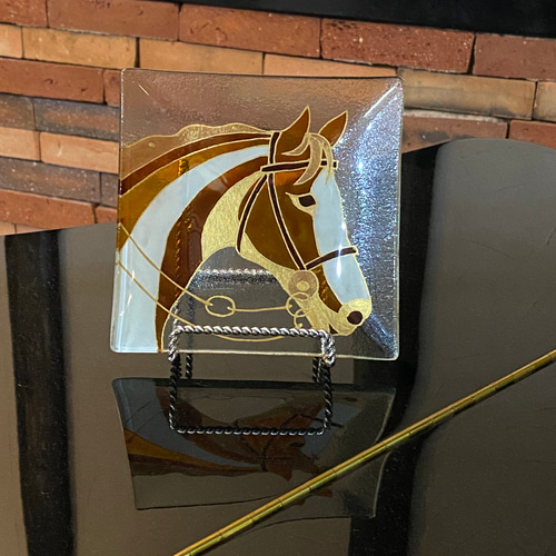 新年2026年干支ガラスプレート 馬をグラスペイント（ガラス絵付） 中皿