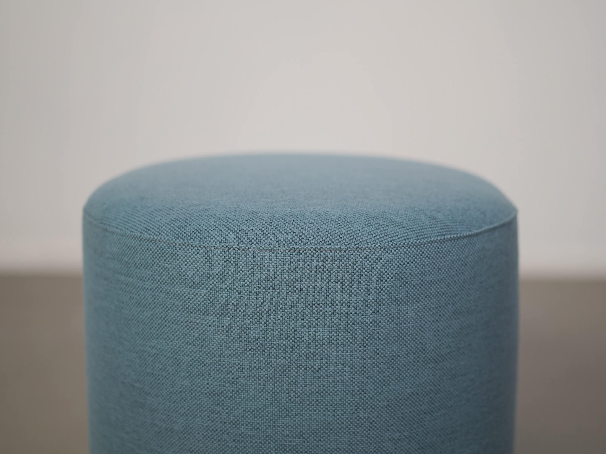 エレファント プーフ タスク スツール オットマン キャスター付