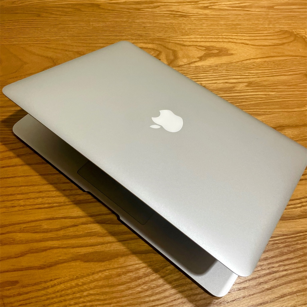 2015年製MacBook Airはまだ使えるのか？中古ショップで美品を