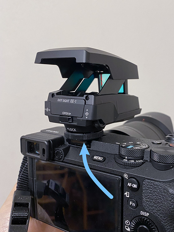 オリンパスのドットサイト EE-1 を使ってみました––野鳥撮影用の照準器