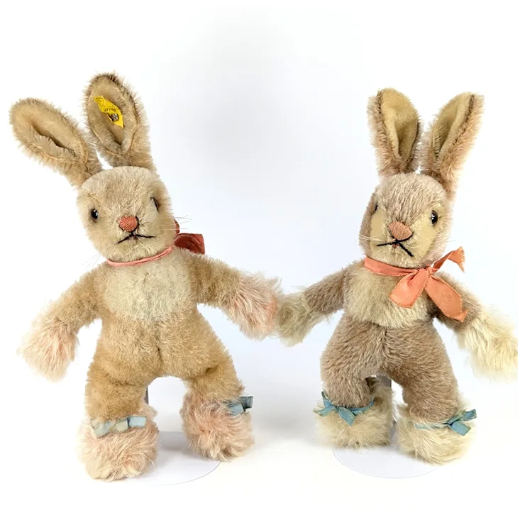 Steiff Bunny Baby Rabbit Sassy 8 inches IDs pink paws 1959 to 1960