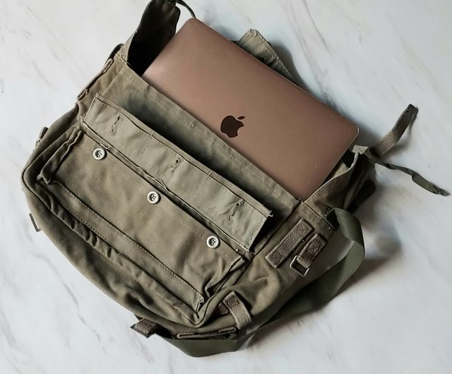 台湾 1960年代 西ドイツ軍支給 極厚キャンバス ショルダーバッグ