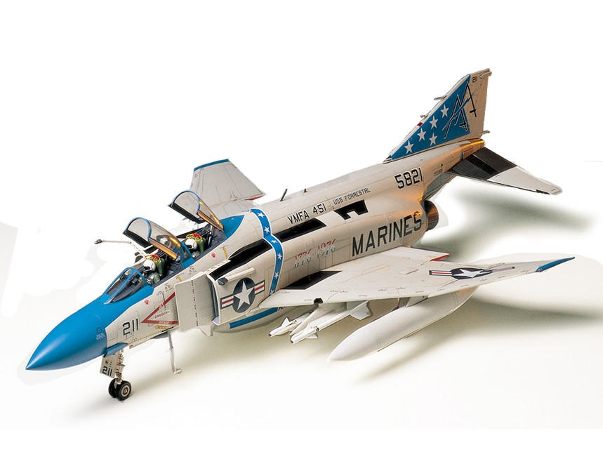 1/32 Tamiya F-4J Phantom II Fighter - Squadron.com