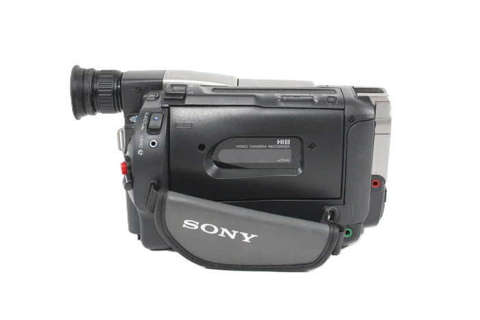 Sony CCD-TRV85 Hi8 XR camcorder