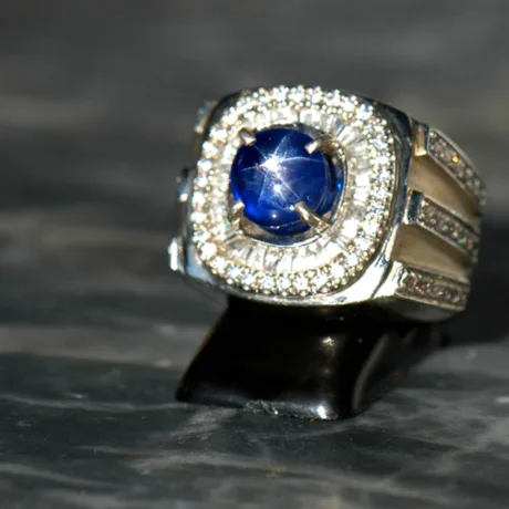 スターサファイアにも偽物はある？価値や産地、有名なスターサファイア