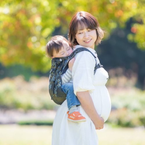 昔ながらのおんぶひもを超える快適さ！おすすめおんぶ紐5選 – ディディモス