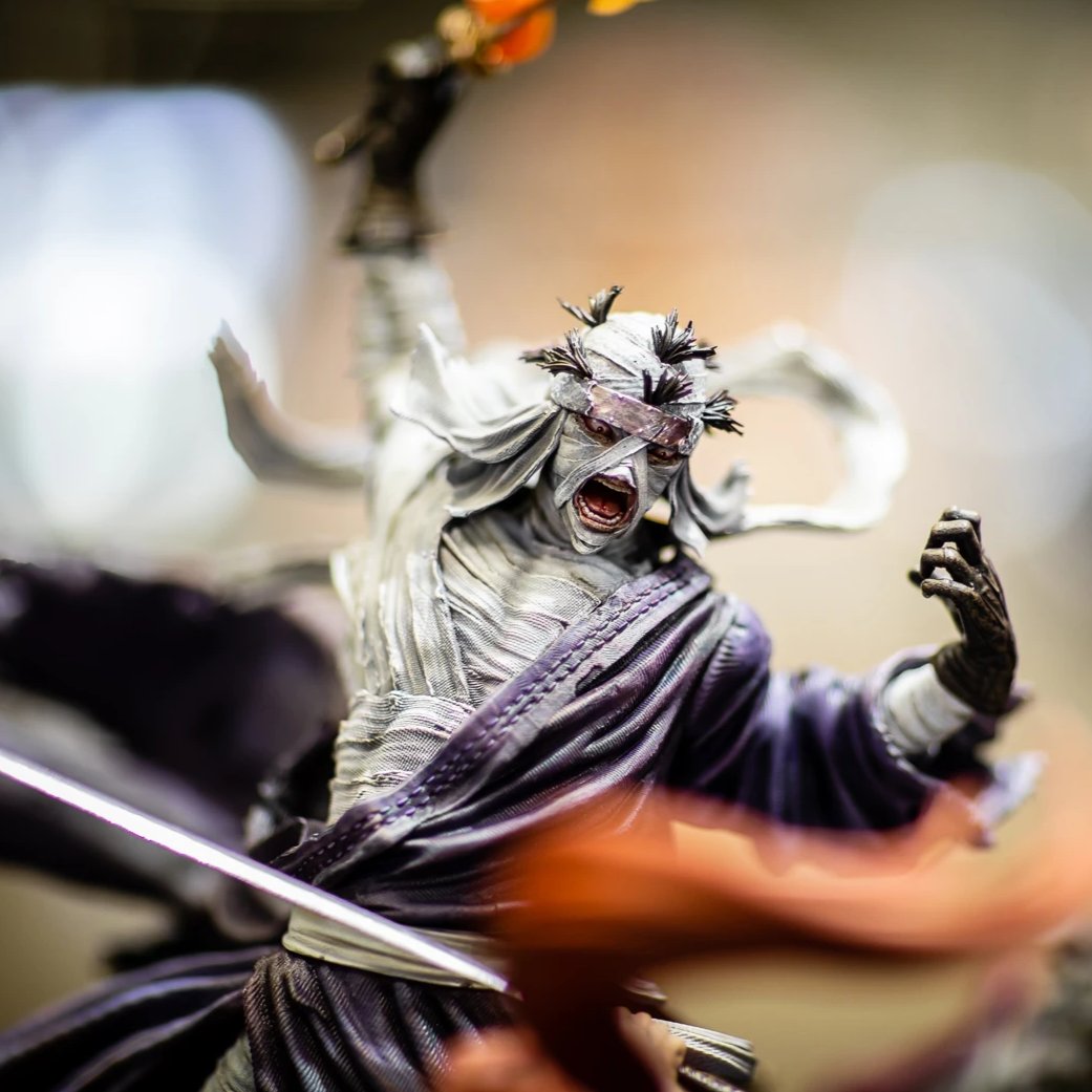 Rurouni Kenshin - Kenshin VS Shishio Statue - Figurama Collectors