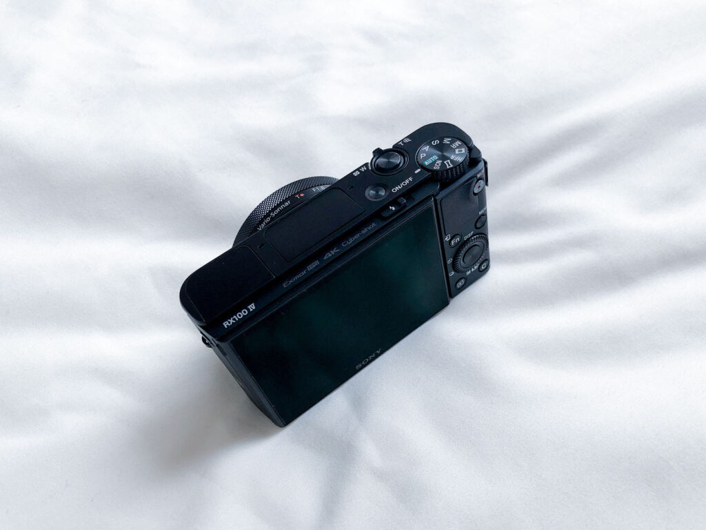 気軽に持ち歩けるコンデジカメラを買いました｜ SONY RX100M4｜Fuyuna Blog