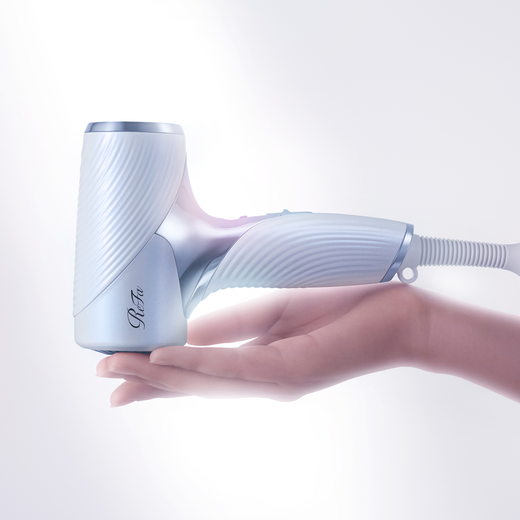 ReFa BEAUTECH DRYER SE｜リファ史上最小・最軽量280gの高機能