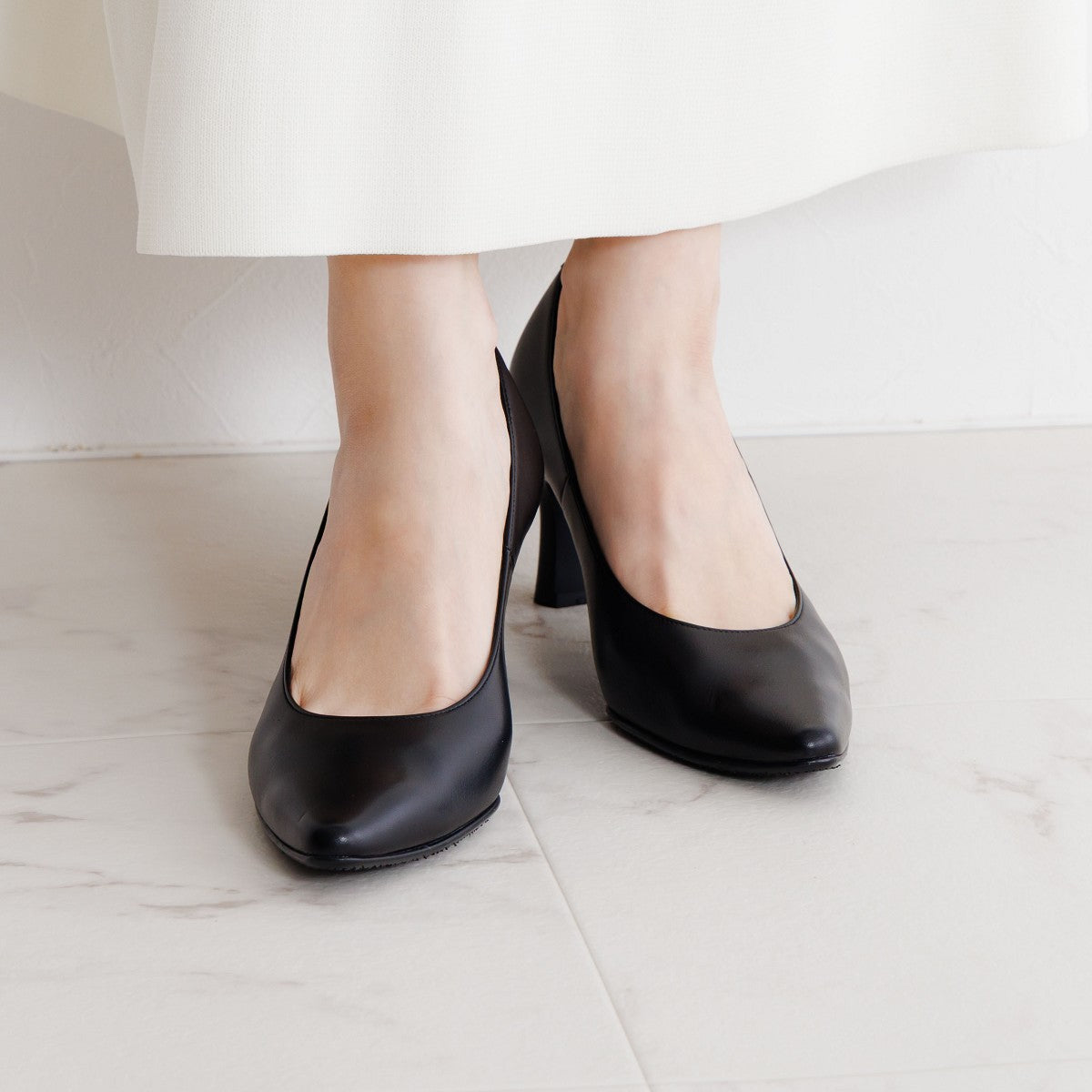 7㎝ヒールブラックパンプス/600008