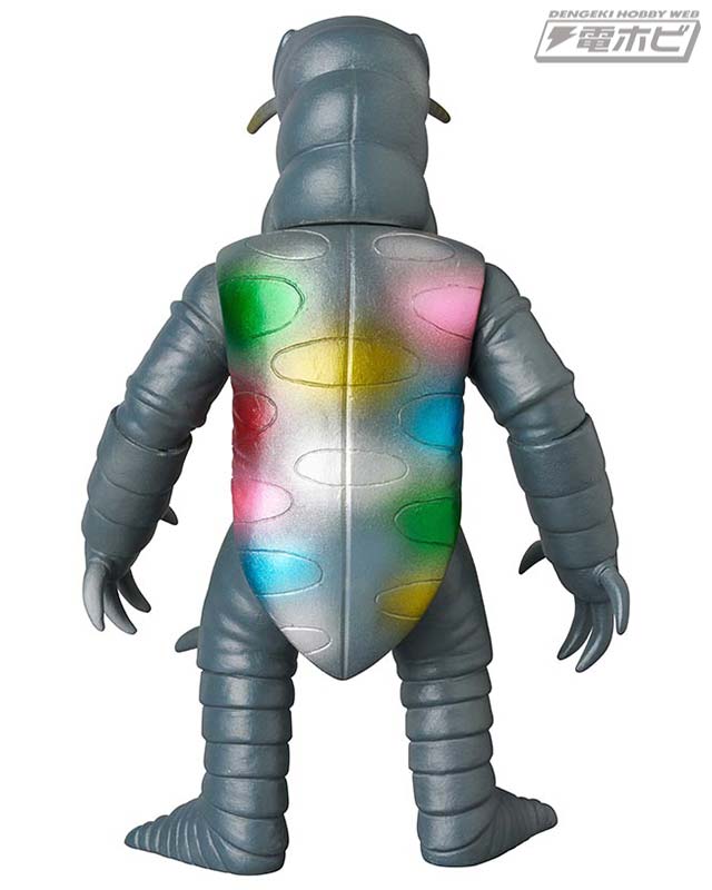 仮面ライダーアマゾン』東映レトロソフビコレクションにて変身ポーズの