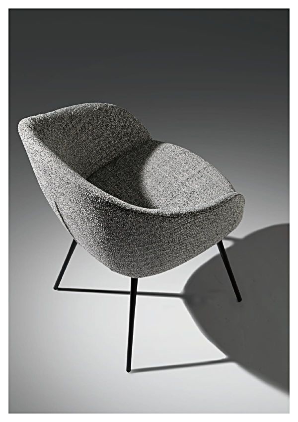 ルニエラチェア VCH-272-KB-XX｜カワジュンのスチール椅子