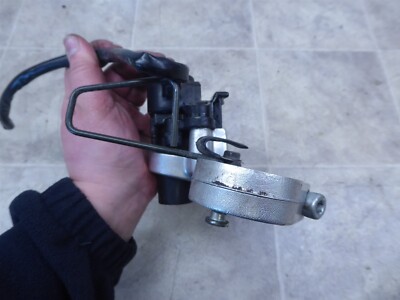 1996 Kawasaki ZX600 ZX6R Ninja K765-1) top clamp ignition switch