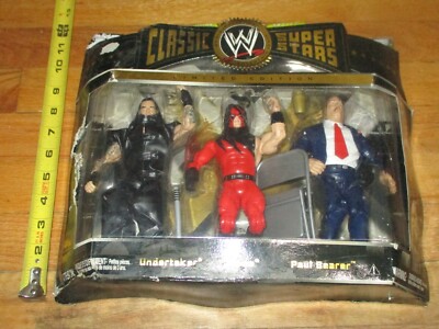 2006 WWE Jakks Kane Undertaker Paul Bearer Classic Wrestling