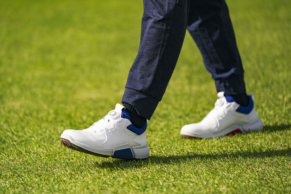 エコー BIOM H4 BOAを試し履き「足裏にピタリと沿う感触」｜GDO ゴルフ