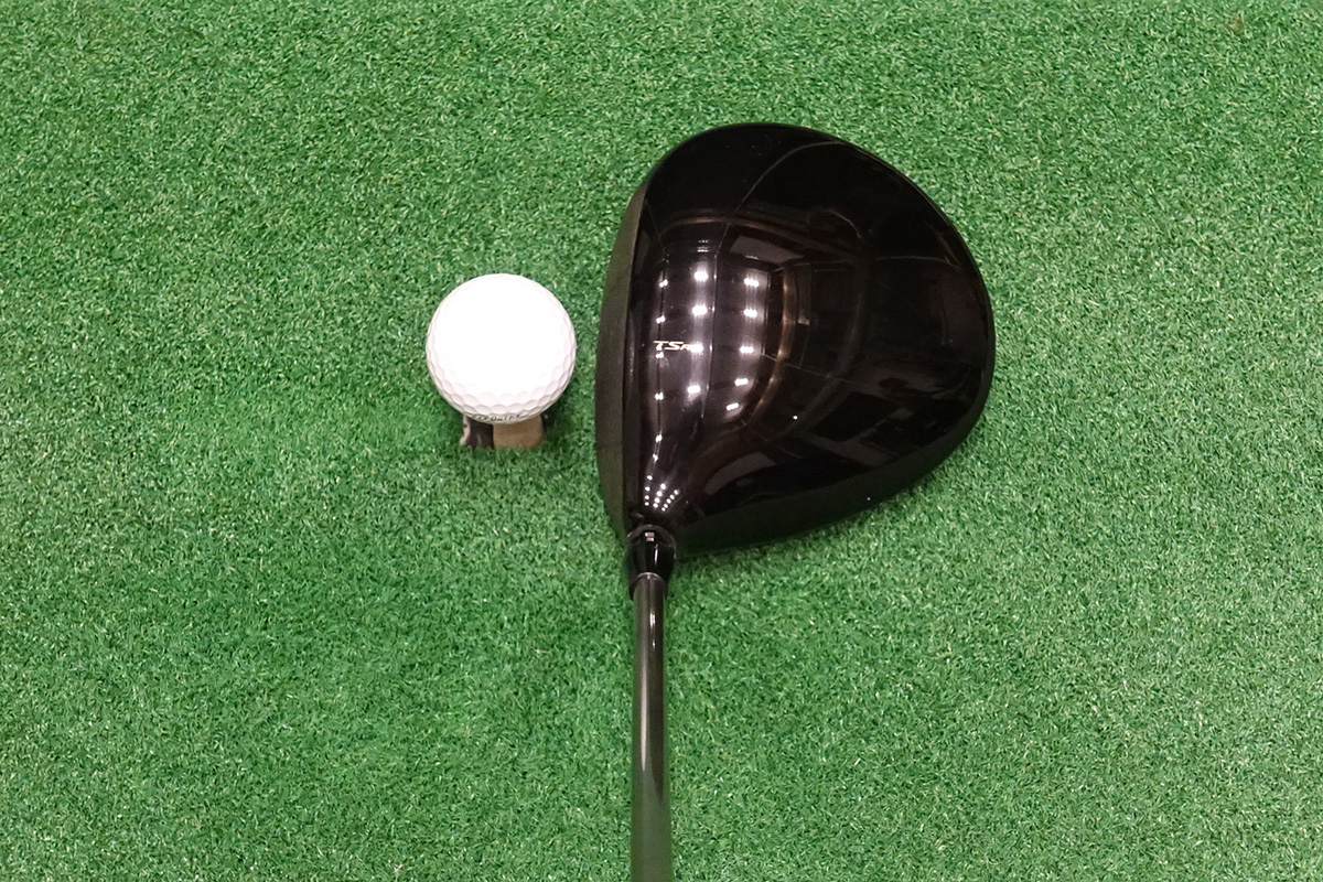 美形になった小ぶりの低スピンモデル タイトリスト TSR4 ドライバー