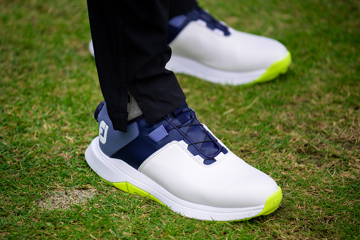 シューズ界のスーパーライト級はグリップ力も◎ フットジョイ