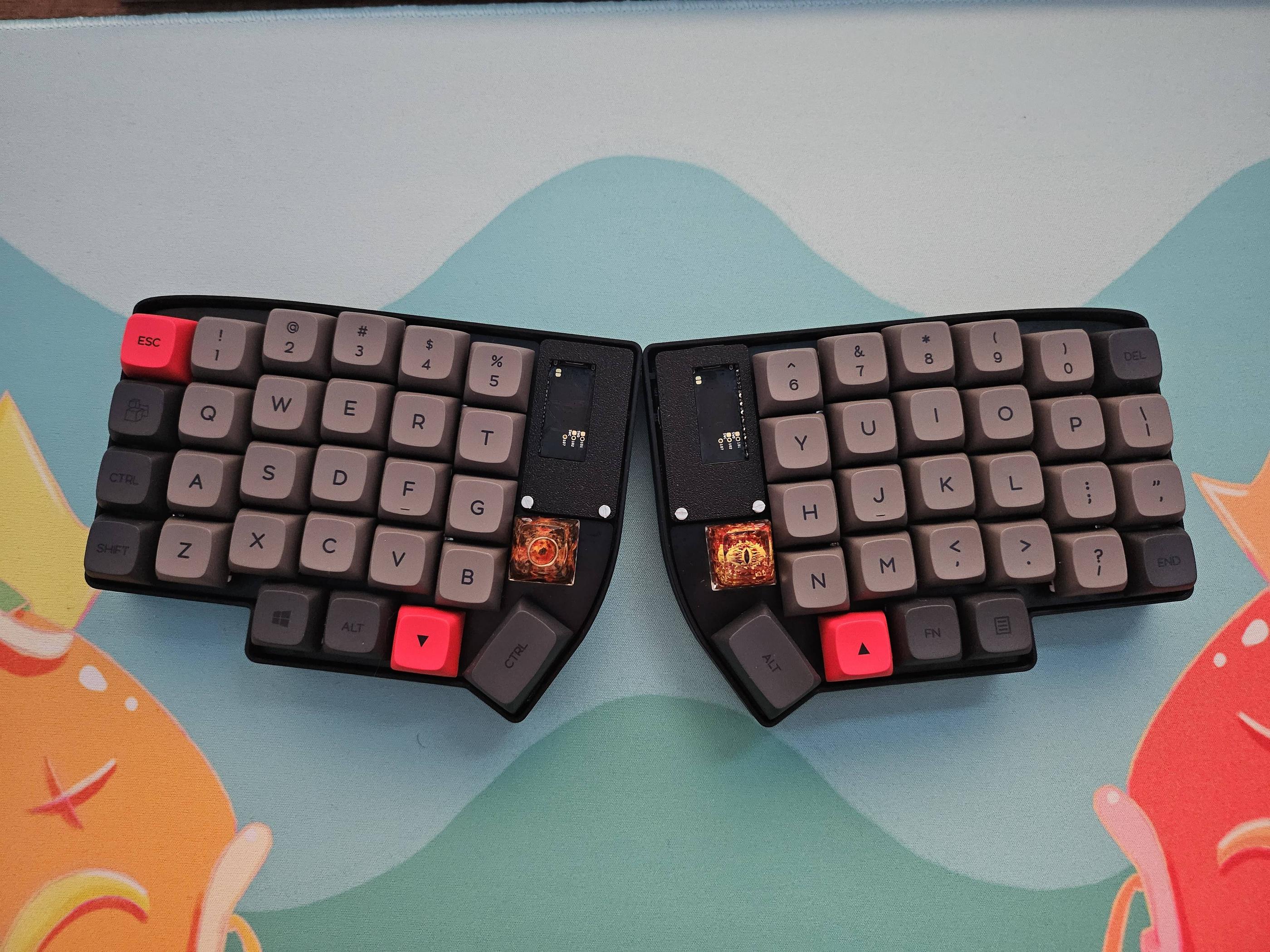 初めての分割キーボード！ Lily58 Wireless (typeractive キット) : r