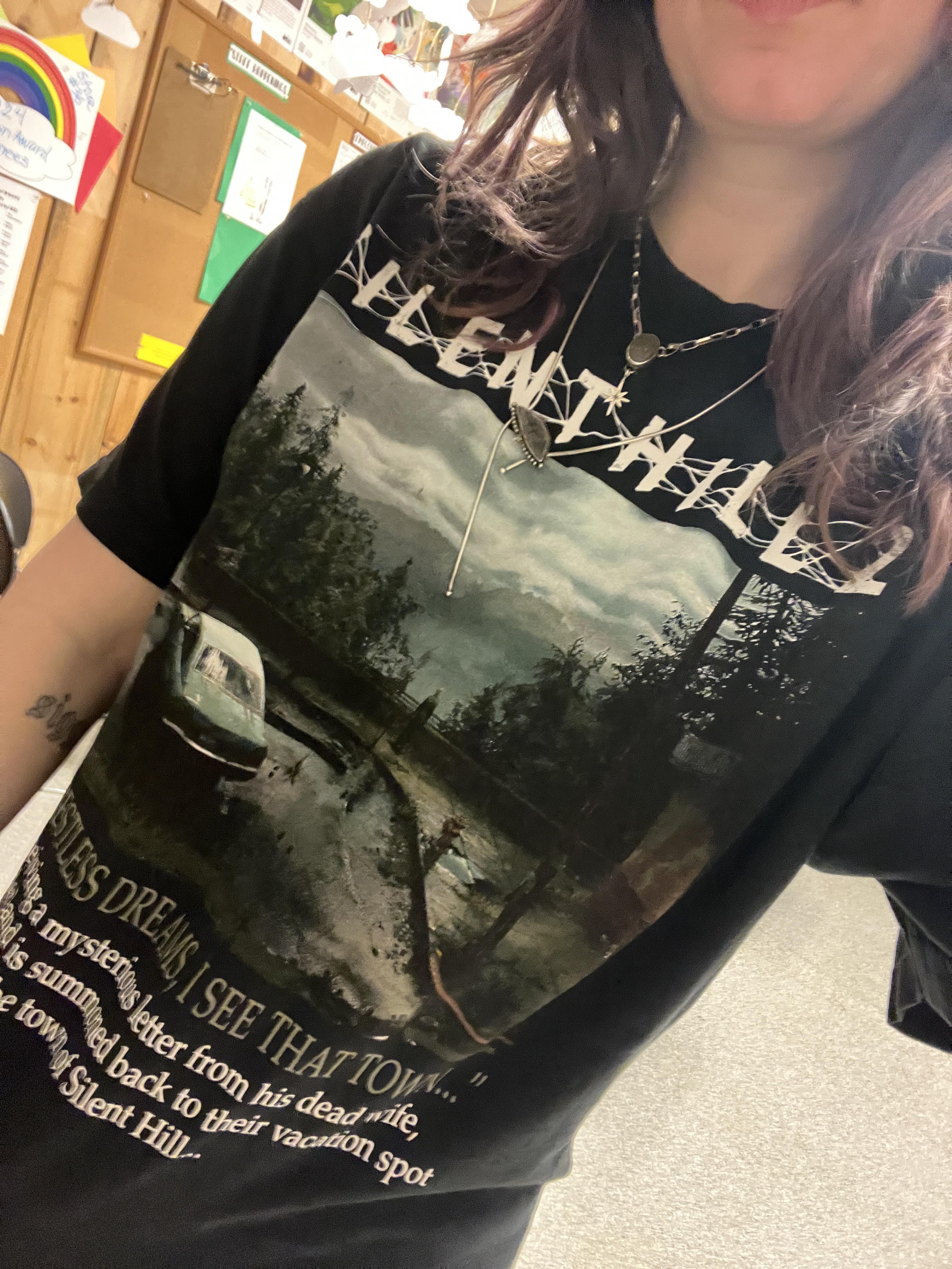 新しいサイレントヒル2のTシャツ、気に入った！ : r/silenthill