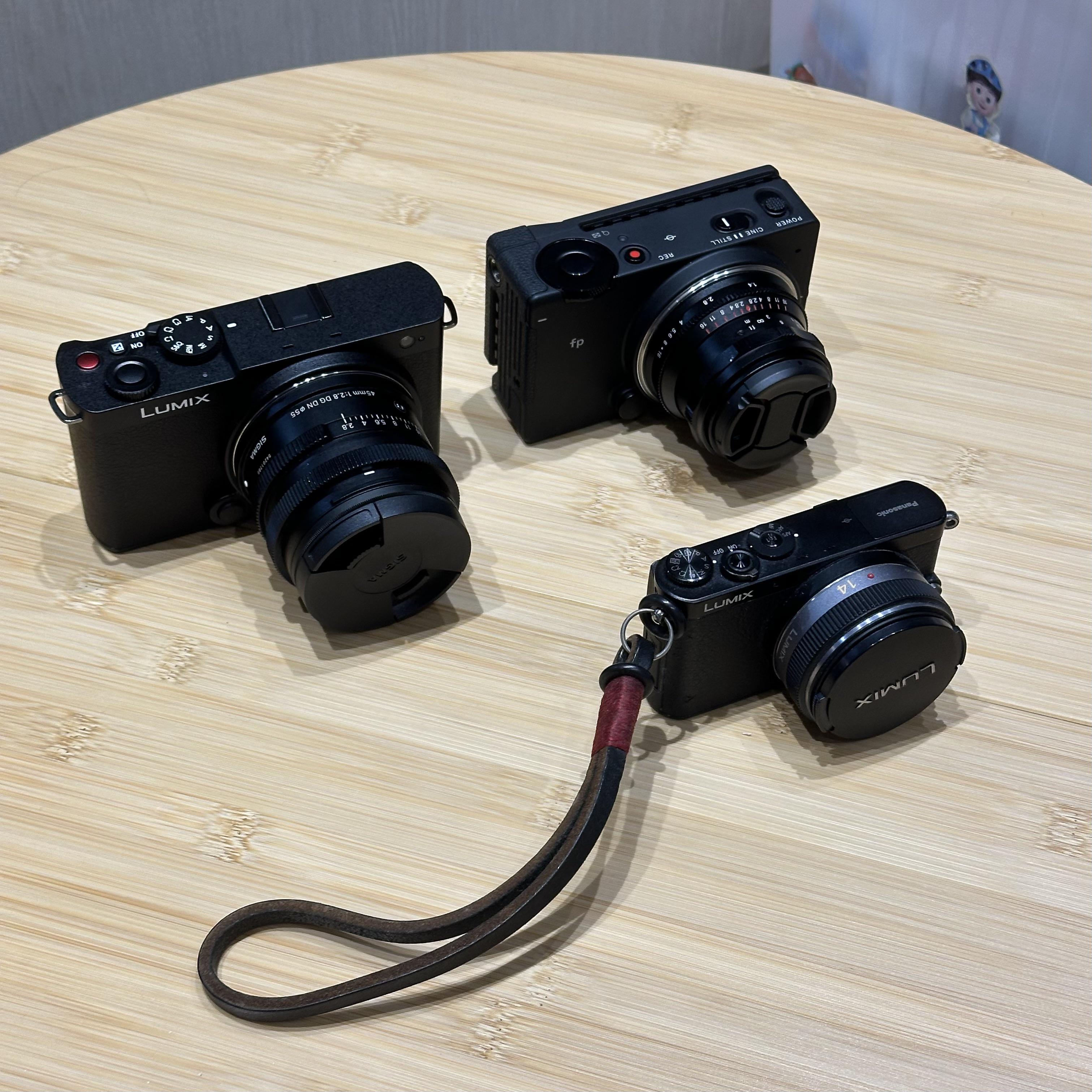 Lumix S9 サイズ比較 vs 一番小さいやつ : r/Lumix