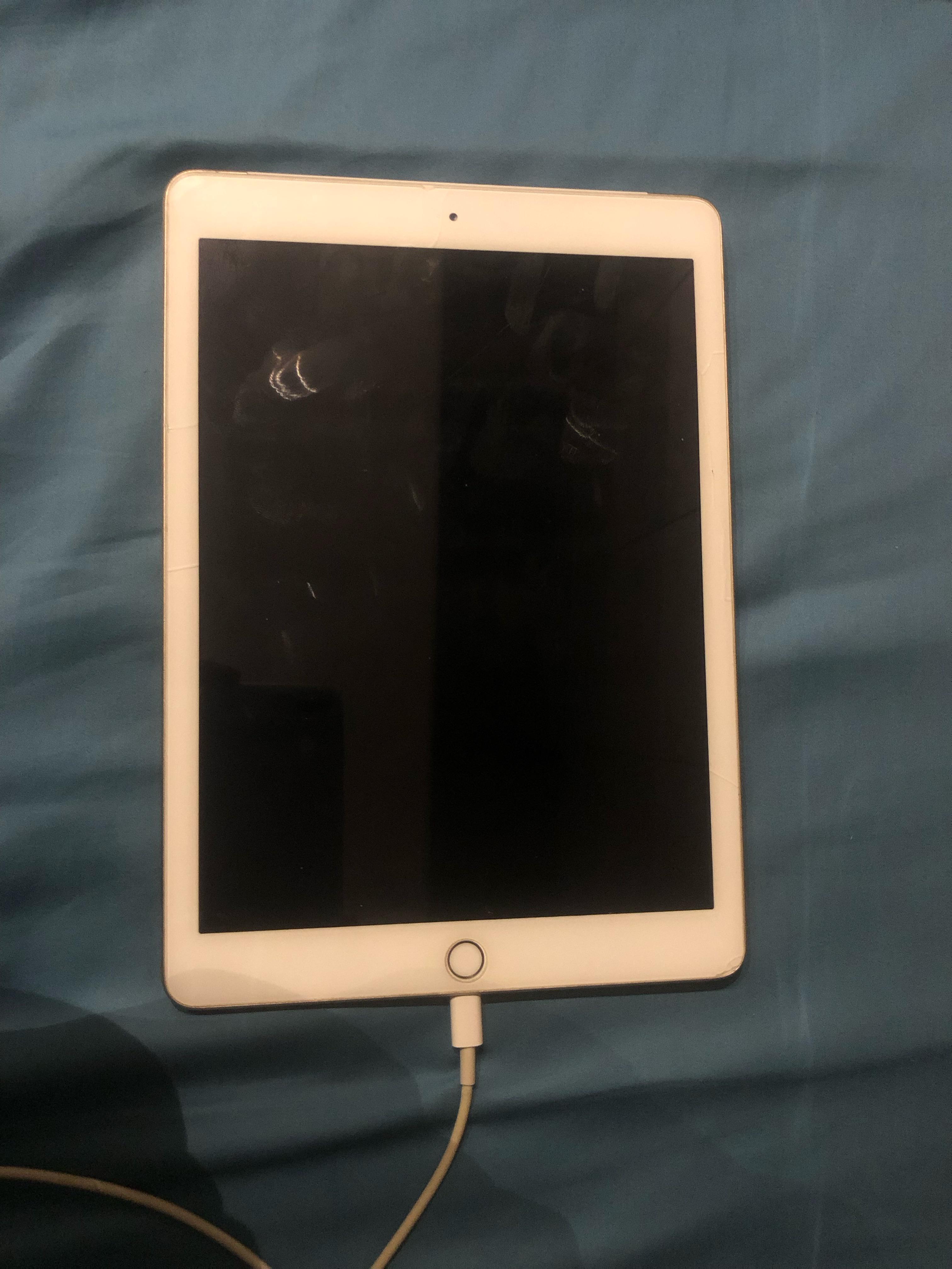 iPad - 電源が入らない、または強制再起動できない : r/applehelp