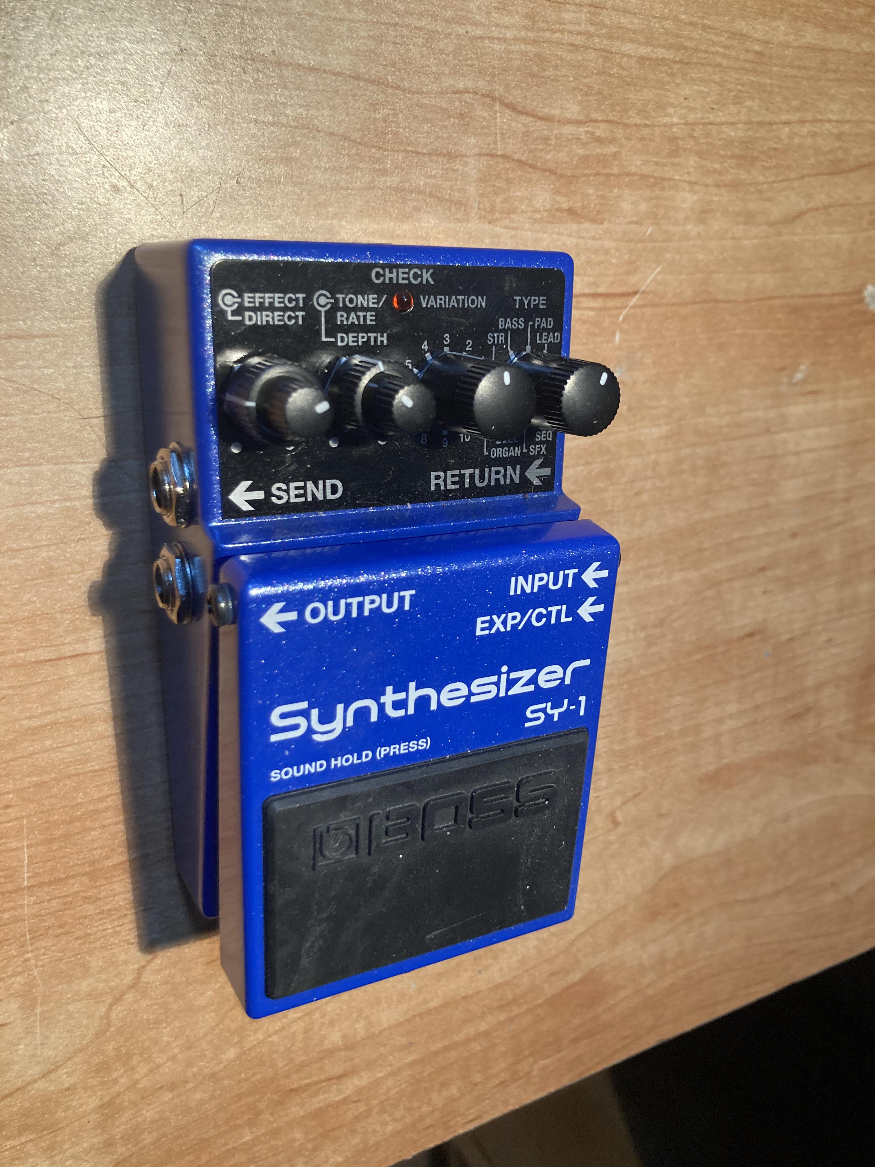 Boss SY-1 の簡単なレビュー : r/guitarpedals
