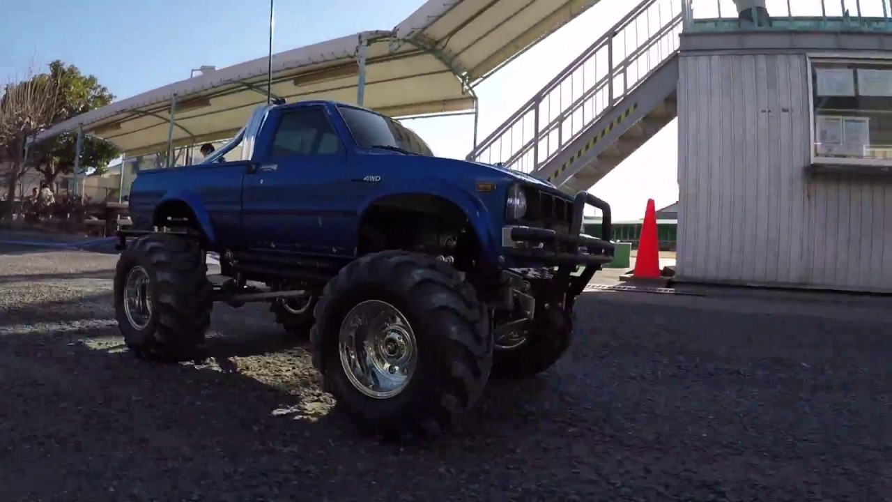 タミヤRC TOYOTA ハイラックス4x4ピックアップトラック - YouTube