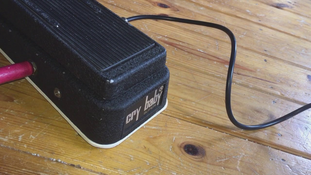 Jen Crybaby Super pedal - vintage 1979 White Fasel - YouTube