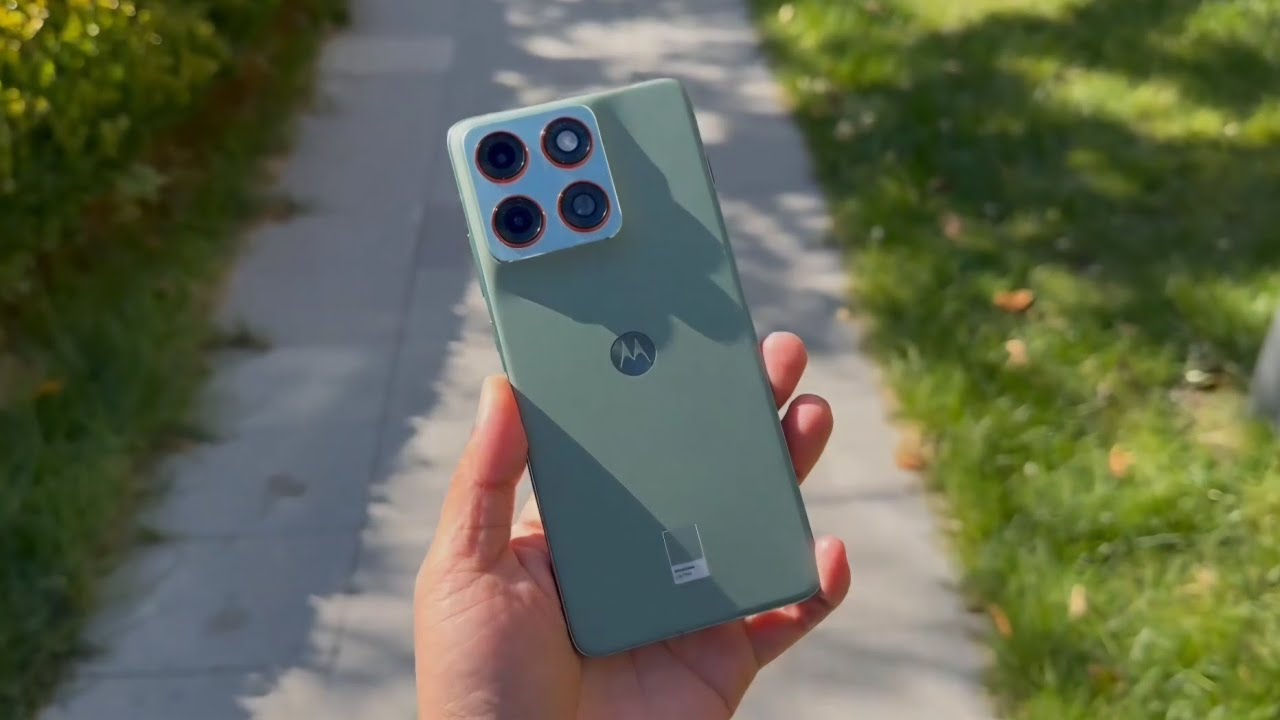 Motorola Moto X70 Air Hands'On Full Review | World's Thinnest