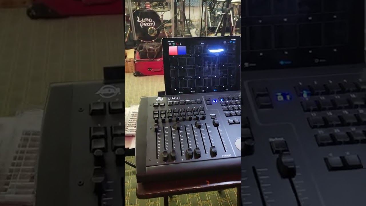 American DJ UVLED Bar 16 - YouTube