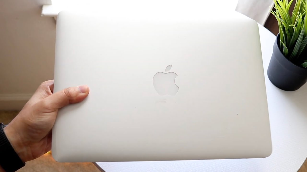2014 Retina MacBook Pro In 2025! (Still Worth Buying?) (Review