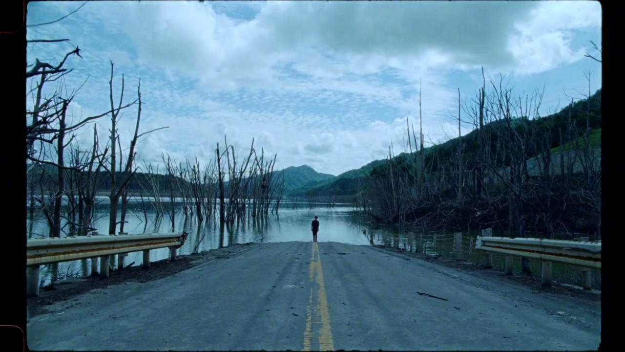 映画『Underground アンダーグラウンド』特報映像 - YouTube