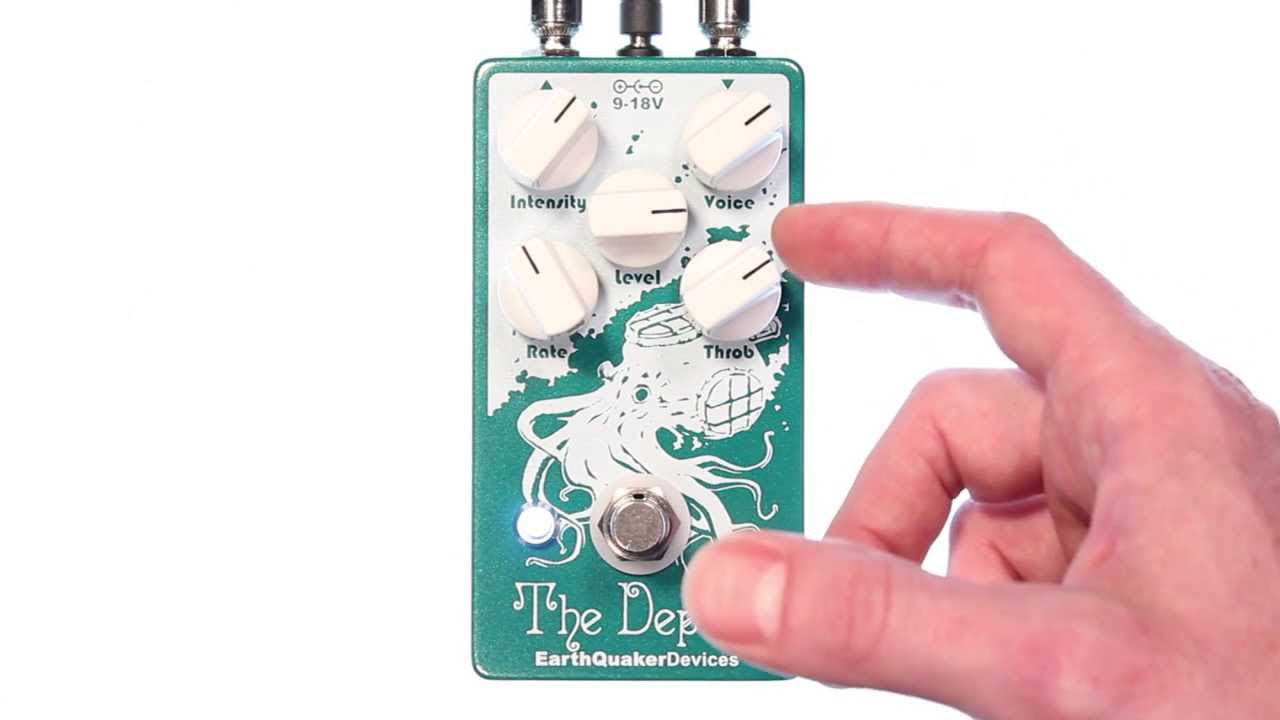Earthquaker Devices -The Depths - YouTube
