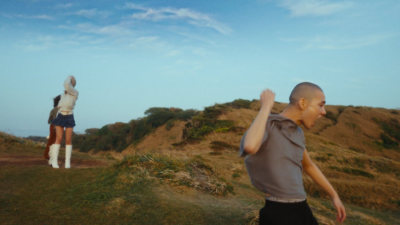 Kroi - Suck a Lemmon [Official Video] - YouTube