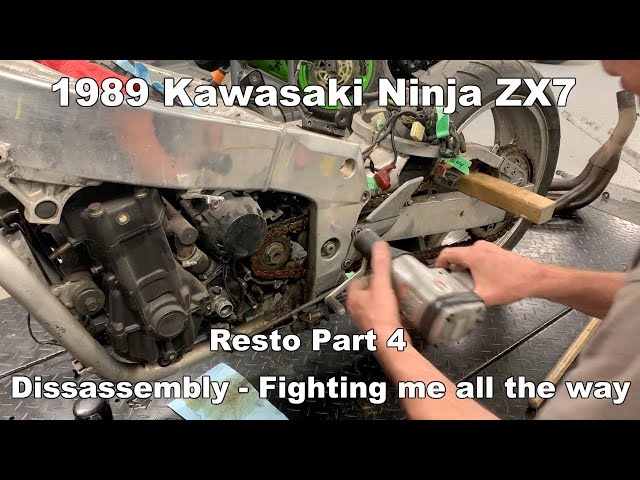 1989 Kawasaki ZX7 Restoration - part 4 - Disassembly - what a