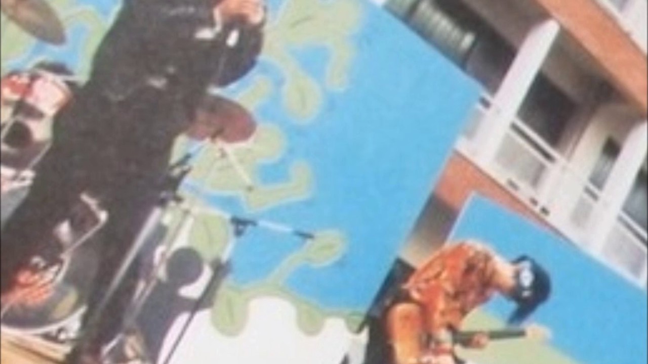 自主制作ソノシート「スピッツ」鳥になって / UFOの見える丘 - YouTube