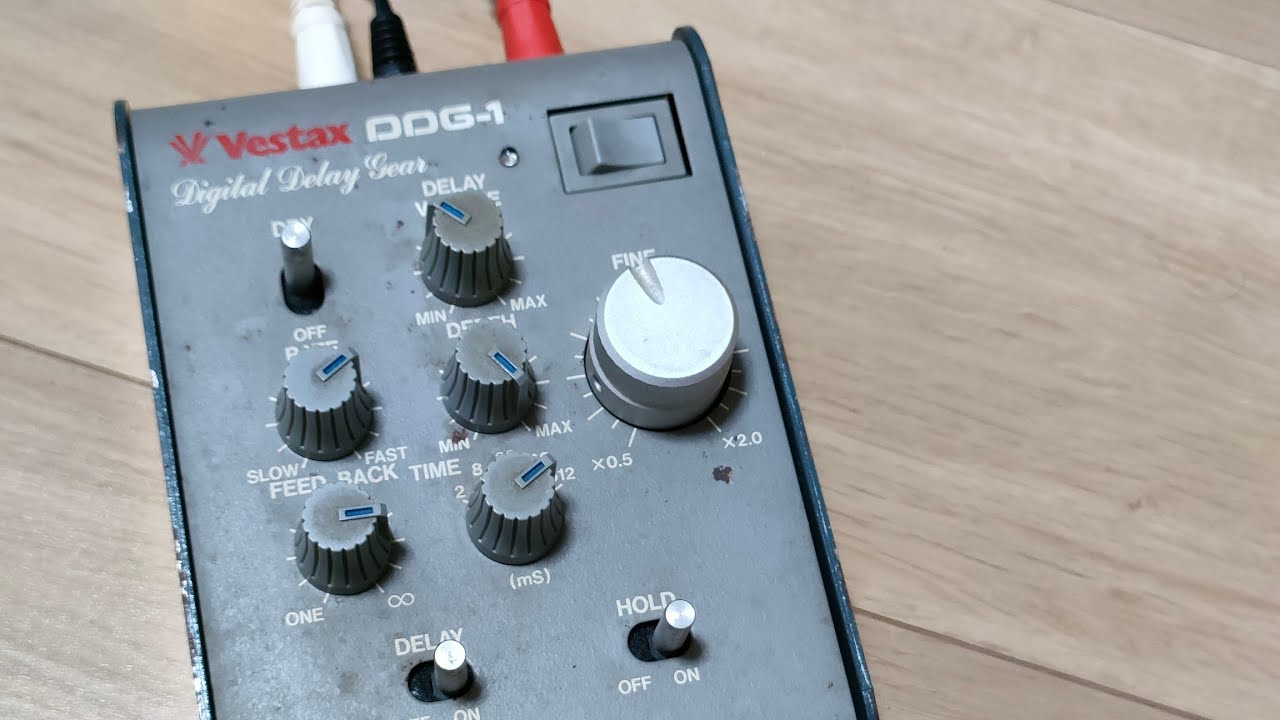 Vestax DDG-1 Digital Delay Gear Quick Demo - YouTube