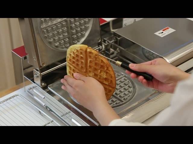 ST-2 ワッフルベーカー - YouTube