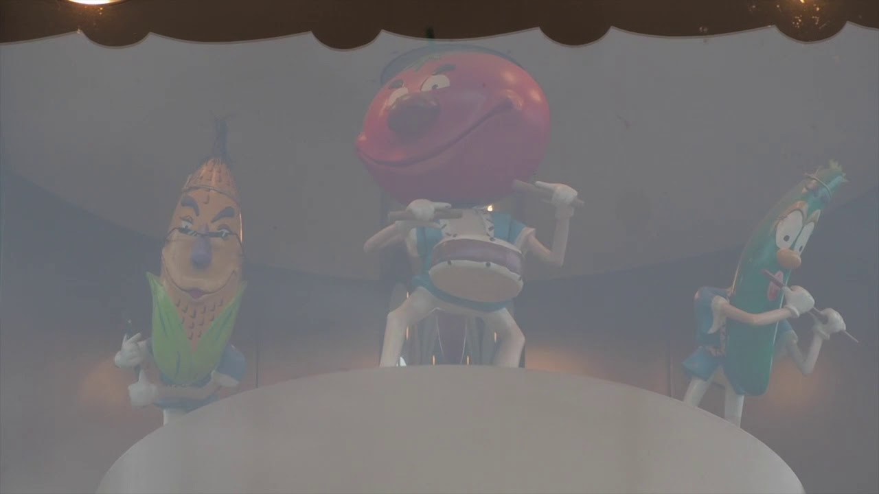 小室哲哉が寄贈したからくり時計「ヨカッペ時計」 - YouTube