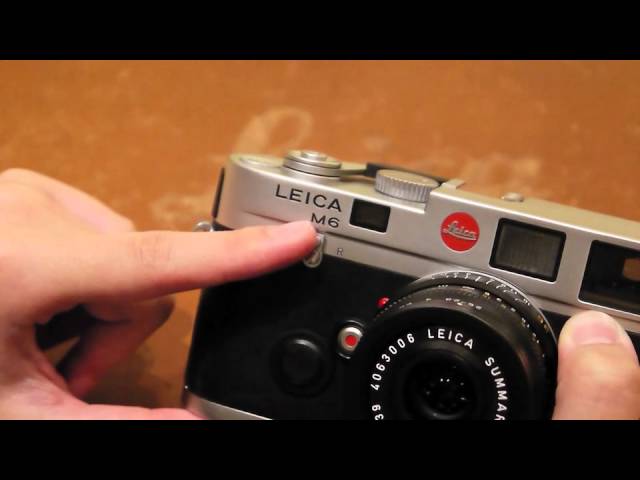 How to load film into the Leica M6 (how to roll film) [Map Camera