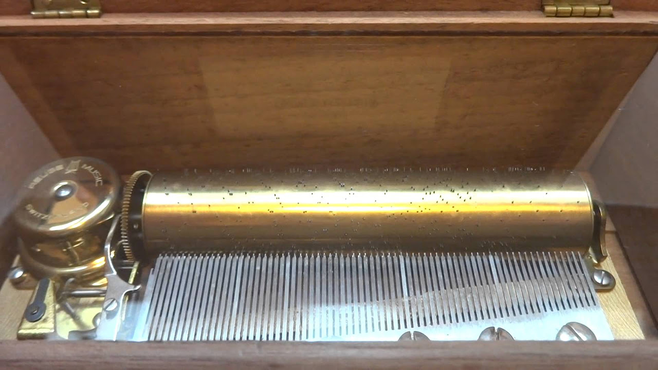 Reuge music box, Canon in D by Pachelbel - YouTube
