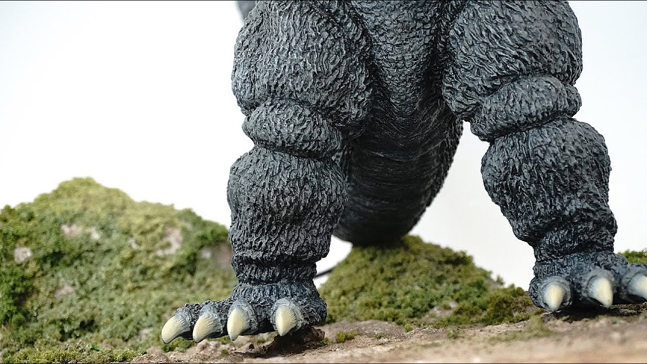 ワンフェスで買ったエクスプラス ゴジラ1992のソフビキットとジオラマ