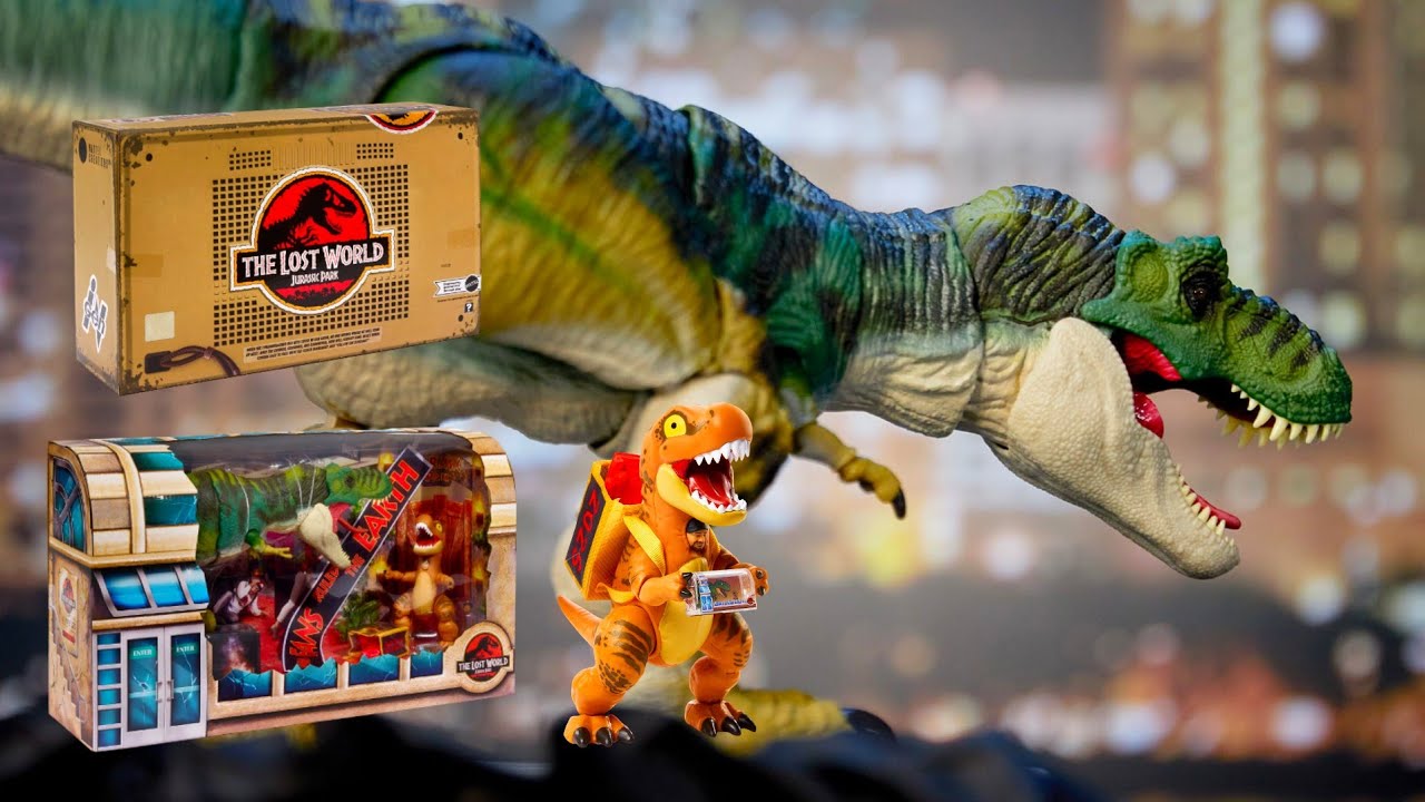 New Jurassic World Tyrannosaurus Rex Convention Crasher Images