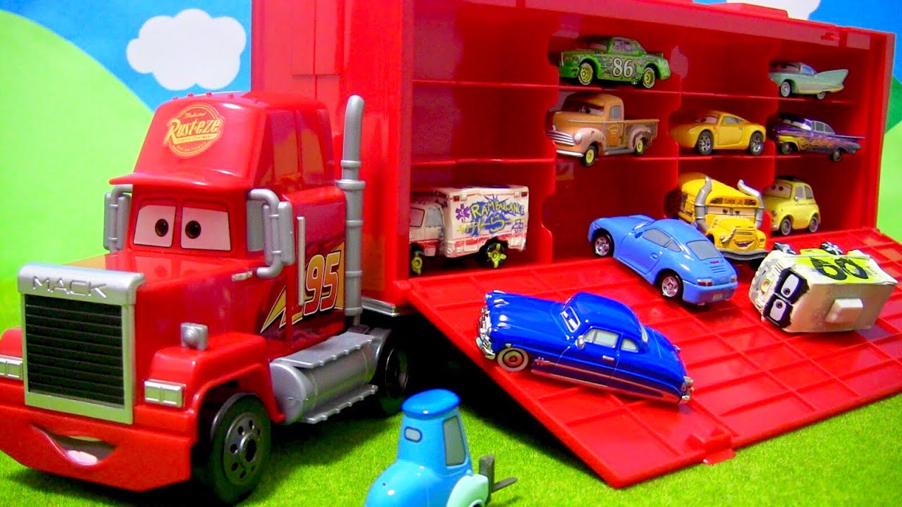 大きなマック カーズみんなをトレーラーに乗せてくよ! - YouTube