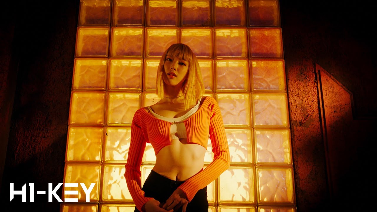 H1-KEY(하이키) 'ATHLETIC GIRL' TEASER : RIINA - YouTube