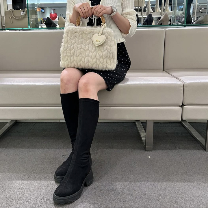 靴・バッグのダイアナ通販サイト ｜ MF66596: シューズ 【dianashoes.com】