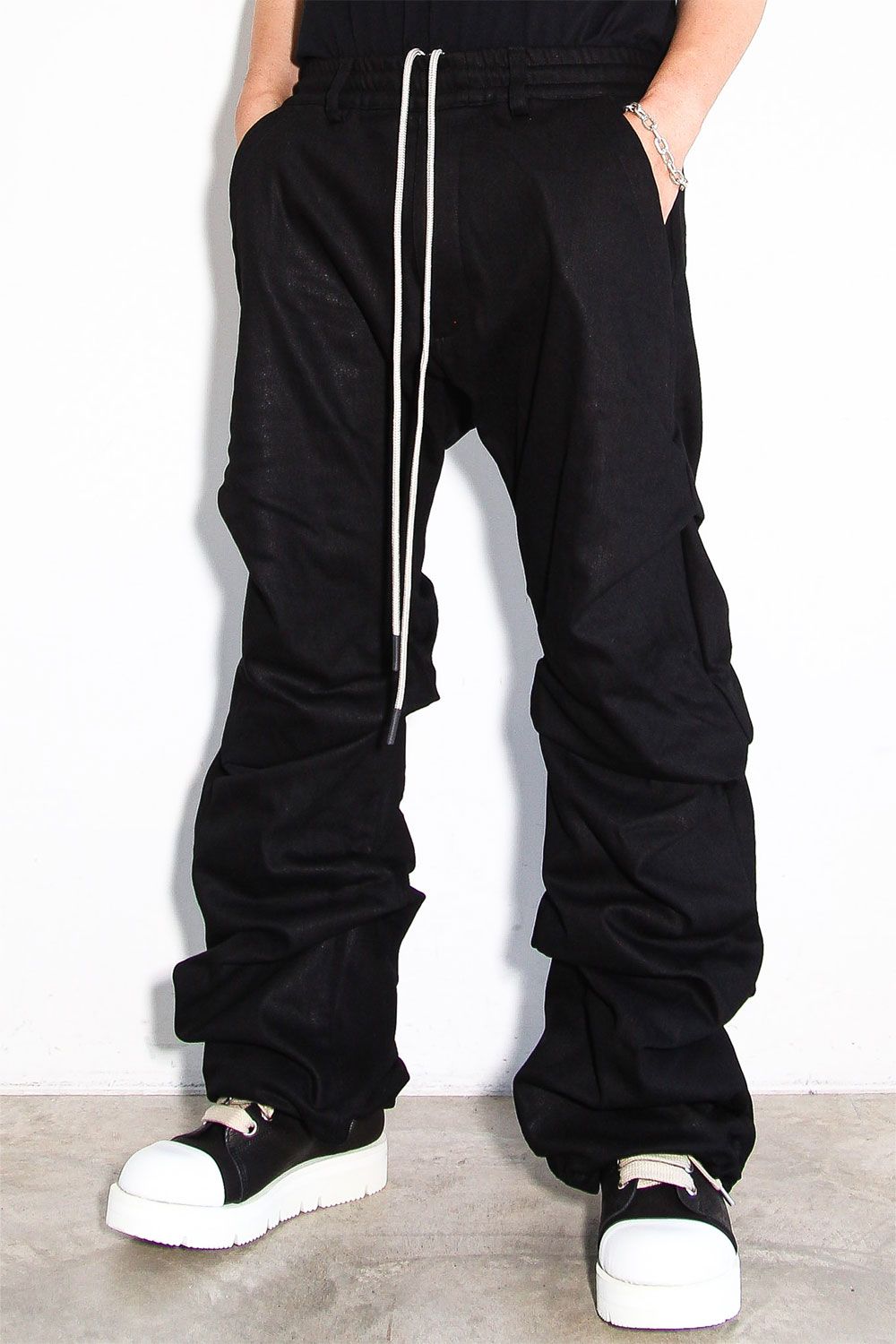 A.F ARTEFACT - ブーツカットタックパンツ / BOOTS CUT TUCK PANTS