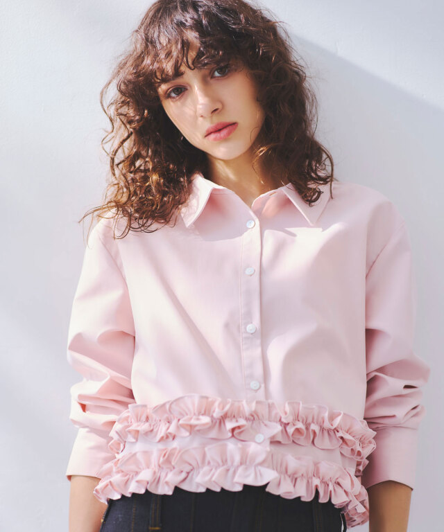 裾フリルブラウス