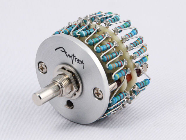 受注生産】SATLS 直列接続型ステレオアッテネーター