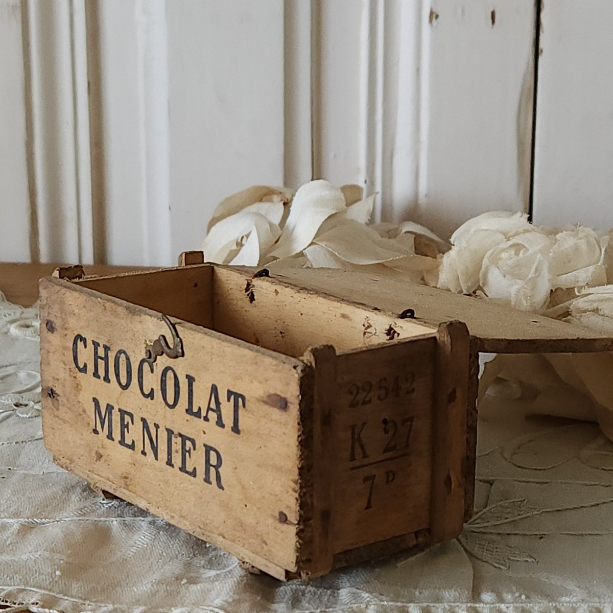 CHOCOLAT MENIER/ショコラムニエの木箱 | リボンときどきネコ